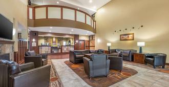 Best Western Plus Grand Island Inn & Suites - Grand Island - Area lounge