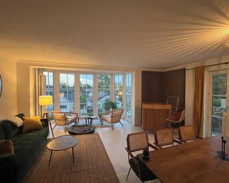 Sunset I Lakeview I Bbq ღliboria - Herrsching am Ammersee - Living room