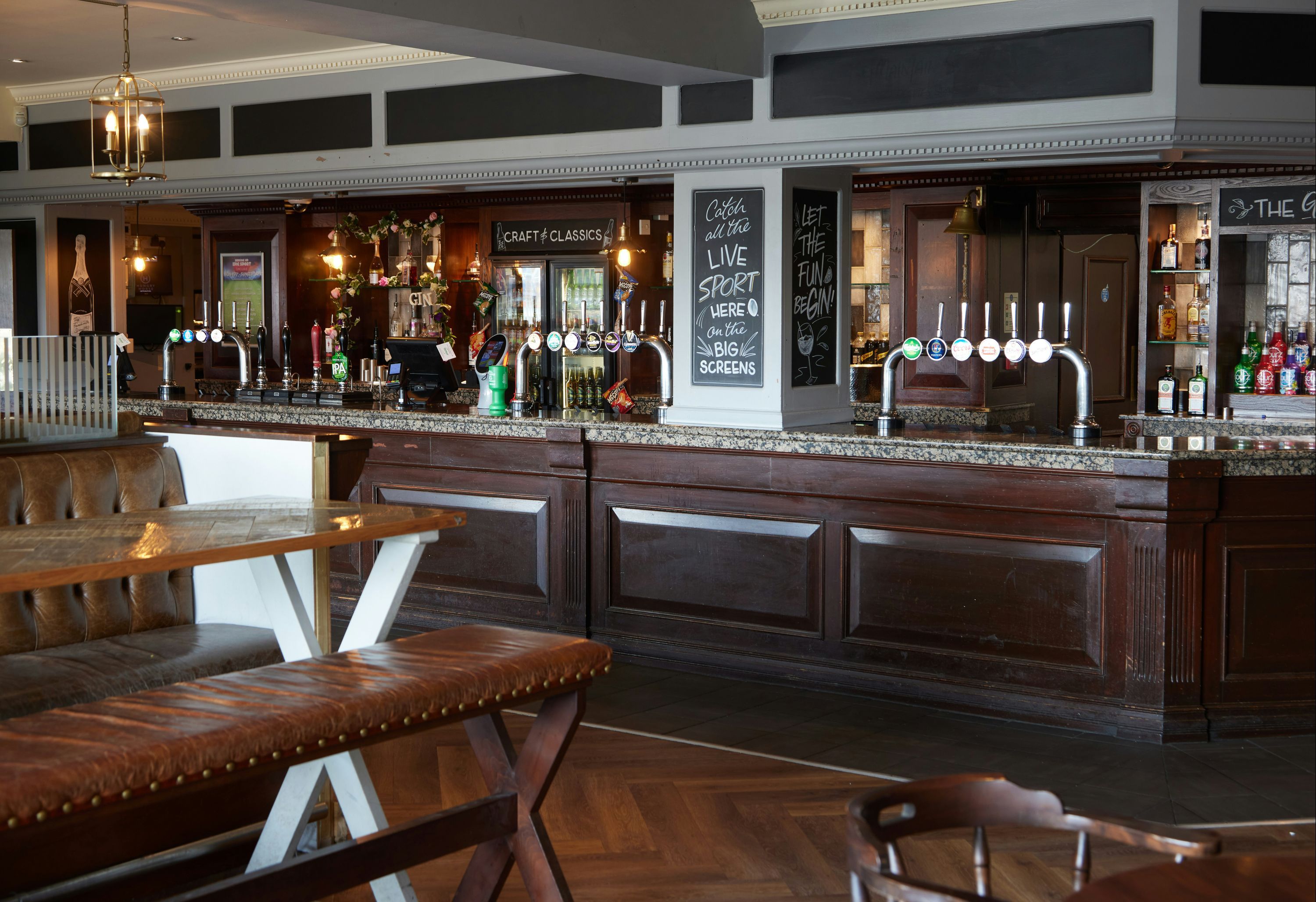 فارم هاوس إن لودج باي جرين كينج إنز - بورتسماوث - بار