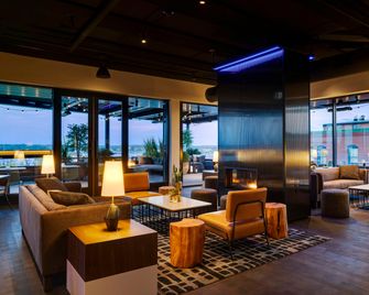 Canopy by Hilton Portland Waterfront - Portland - Lounge
