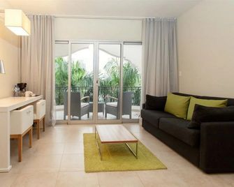 El Rancho Haiti - Pétionville - Living room