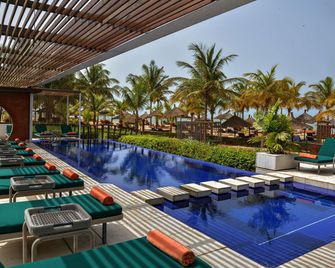 Mövenpick Resort Lamantin Saly - Mbour - Piscine