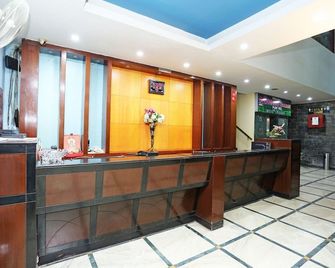 Oyo 8178 Hotel Saket - Prayagraj - Reception