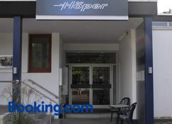 Aparthotel Hoper - Oyten - Building
