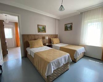 Cunda Asiyan Butik Otel - Ayvalik - Bedroom