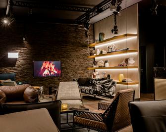 Motel One Stuttgart-Mitte - Stuttgart - Lounge