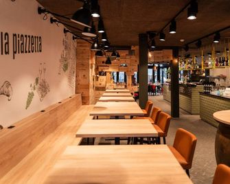 Boutique Hotel Stockalperhof - Brig - Бар