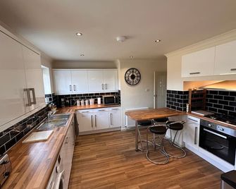 Bayview Cottage - Bournemouth - Kitchen
