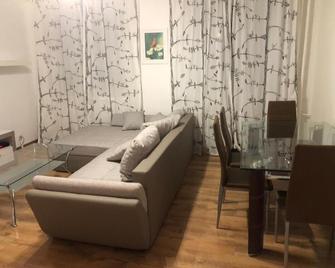 Apartman Karla Capka - Teplice - Living room