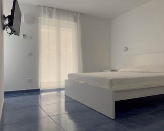 Casa Buono Holidays - Ischia - Sypialnia