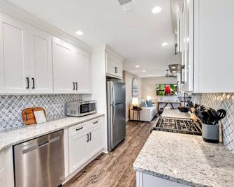 Ath-Bremen Beauty-Entirehome-Sparkling Clean (235) - Bremen - Cuisine