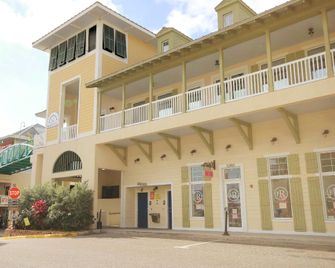 John's Pass Hotel - Fully Remote Check In - Saint Pete Beach - Building