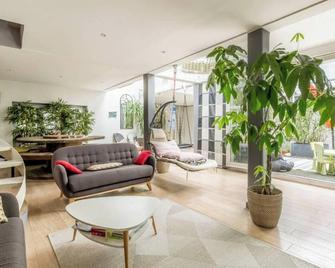 Appartement spacieux à Colombes - Idéal pour les familles, 150 m² - Colombes - Lobby