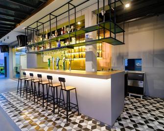 Hotel New Wave - Mandalay - Bar