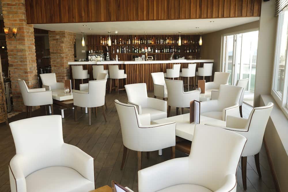 Park Central Hotel - בורנמאות' - מסעדה