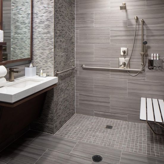 Bathroom view of Hotel Indigo Flushing - Laguardia