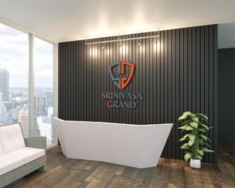 Srinivasa Grand - Chīrāla - Front desk