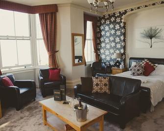 The Crown Hotel - Morecambe - Slaapkamer