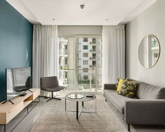 Corporate Travellers Come Stay | 1 Bed - Randburg - Living room