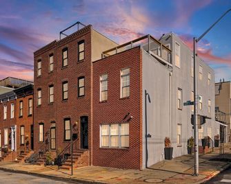 Chic Canton Home 3br Rooftop Views - Baltimora - Edificio