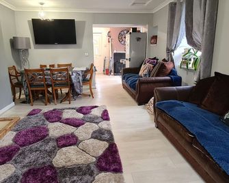 Modernised 1720s cottage Newton Stewart Scotland - Newton Stewart - Wohnzimmer