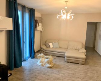 B&B Nearby Malpensa - Samarate - Living room