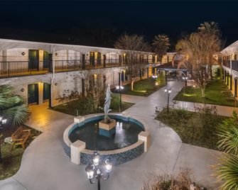 Best Western Wakulla Inn & Suites - Crawfordville - Edificio