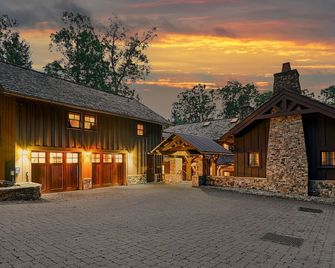 Peaceful Paradise - Swanton - Edificio