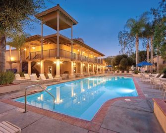 Club Wyndham Dolphin's Cove - Anaheim - Pool