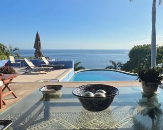 Lujosa Casa de 4 Recámaras con Alberca - Santa Maria Huatulco - Pool