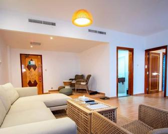 فندق بن ماجد بيتش - رأس الخيمة - غرفة معيشة