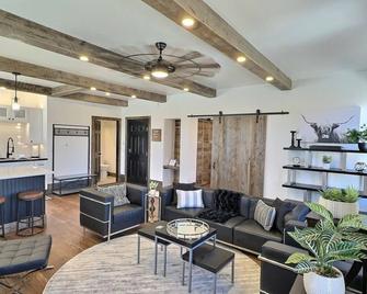 Chic Urban One-Bedroom Loft in downtown Big Timber w/ Recreation All Around - Big Timber