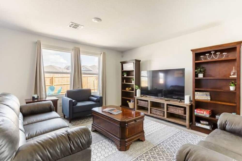 Spacious, New Home With Gorgeous Edison Patio - سان انطونيو - غرفة معيشة