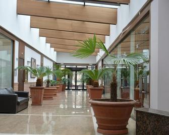 Hotel Presidivm Palace - Troyan - Lobby