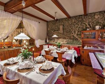Hotel Goldene Rose - Silandro - Restaurant