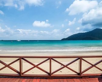 Juara Beach Resort - Tioman Island - Playa