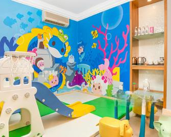 Freely Hover Hotel - Yunfu - Bedroom