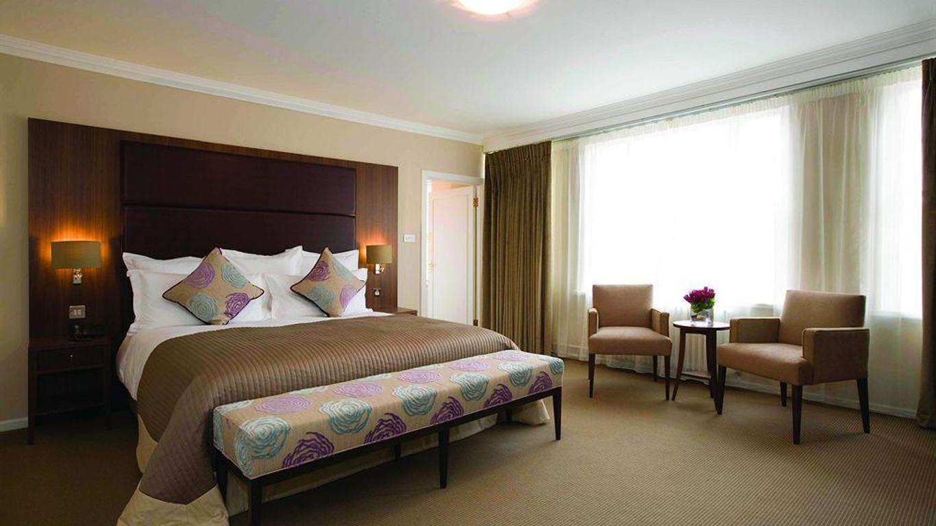 دولفين هاوس سيرفيسد أبارتمنتس