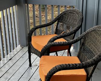 1147 New Cozy 2 Bedroom Condo On Mobile Bay - Daphne - Balcony