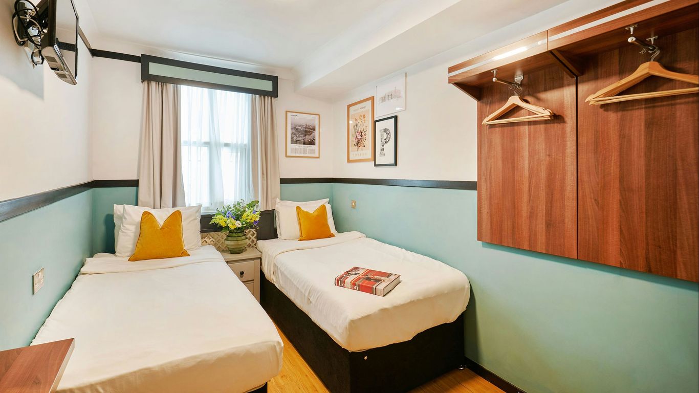 Huttons Hotel, Victoria London