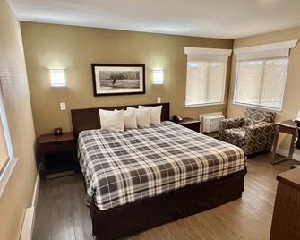 Rodeway Inn & Suites - קאמלופס - חדר שינה