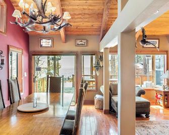 Frosted Shore by AvantStay Luxury Lake Views - Incline Village - Dining room