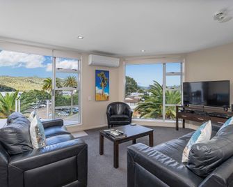 Esplanade Apartments - וויטיאנגה - סלון