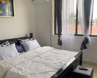 Crl Apartments - Accra - Bedroom