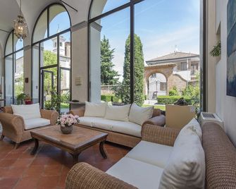 Sunstar Hotel Piemont - Asti - Лоббі