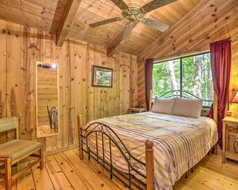 Bears Rest - Authentic Mountain Experience - Sautee Nacoochee - Bedroom