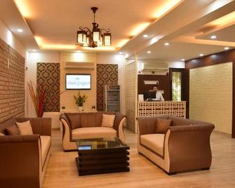 When In Gurgaon - Service Apartments near Medanta Medicity - Gurugram - Lounge