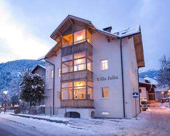 Lake view suites Villa Julia by we rent - Zell am See - Building