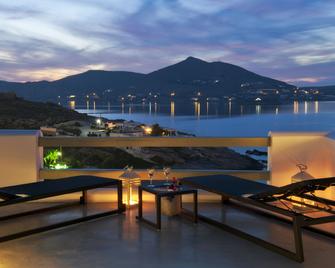 Senia Hotel - Naousa - Balcony