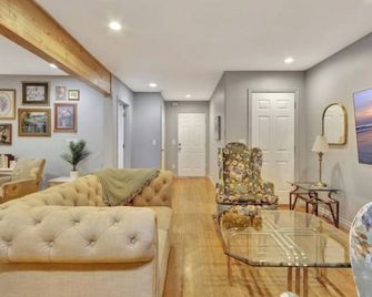 Cozy Vintage stay - Anchorage - Salon